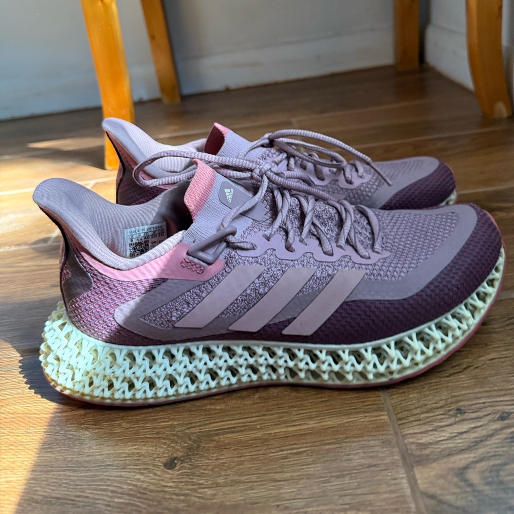 Adidas 4D size 8.
